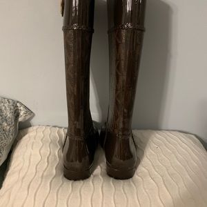 NWOT Michael Kors Tall brown rain boots.